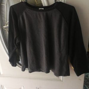 Black and gray sweater